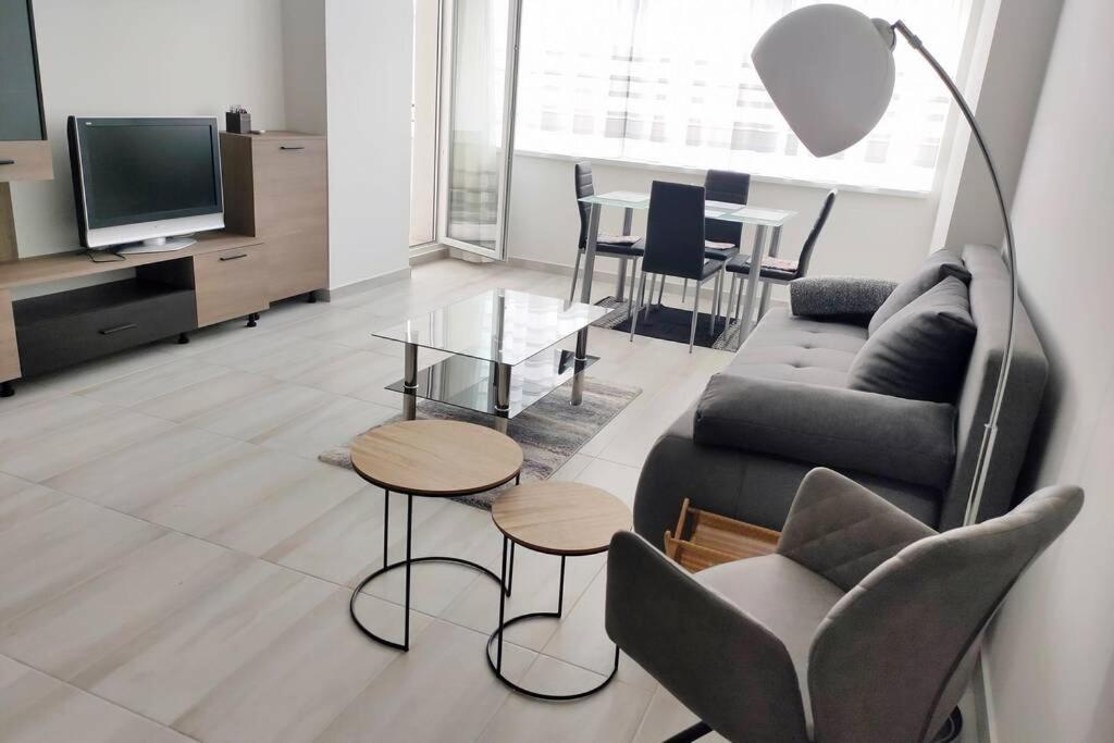 Plaza Apartman - City Center, Free Parking, Free Wifi Debreczyn Zewnętrze zdjęcie